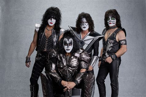 Kiss News Zum Jubiläum Ihres Ersten Konzertes Kündigen Kiss Ein