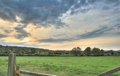 Sunset Over Dorset Field England Hdr Creme