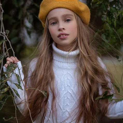 Liza Sheremeteva model on Instagram Не очень люблю осень но
