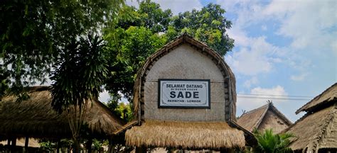 Pueblo De Sade Lombok Indonesia Junio De 2021 Estado Del Pueblo Tradicional De Sade Con
