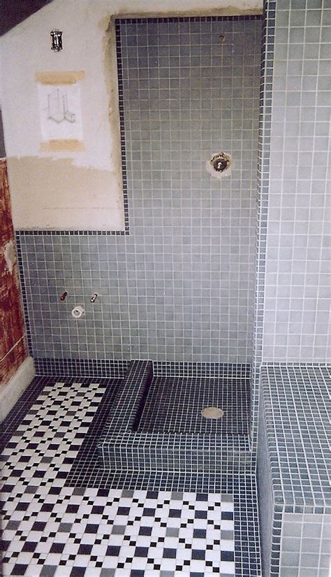 30 Pictures Of Using Mosaic Tile For Shower Floor