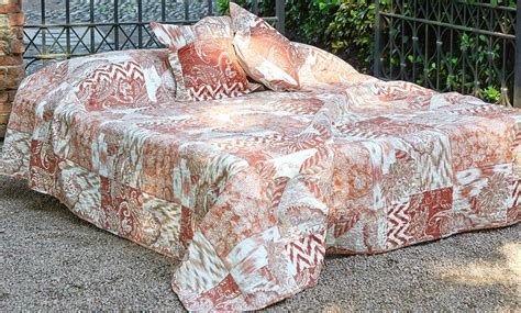 Bei möbelix sind tagesdecken fürs bett in verschiedenen ausführungen erhältlich. Dekorative Decke fürs Bett | Groupon Goods