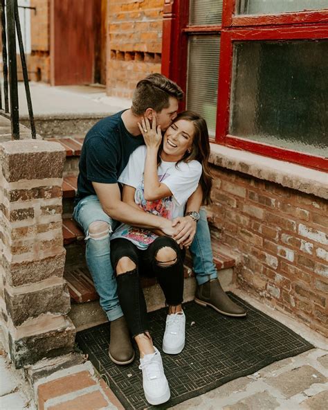 Instagram Couple Poses Kissing