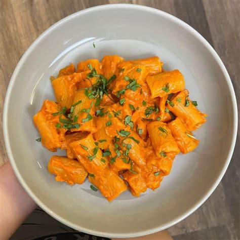 Vegan Vodka Sauce Vegan Penne Alla Vodka Sarah S Vegan Kitchen