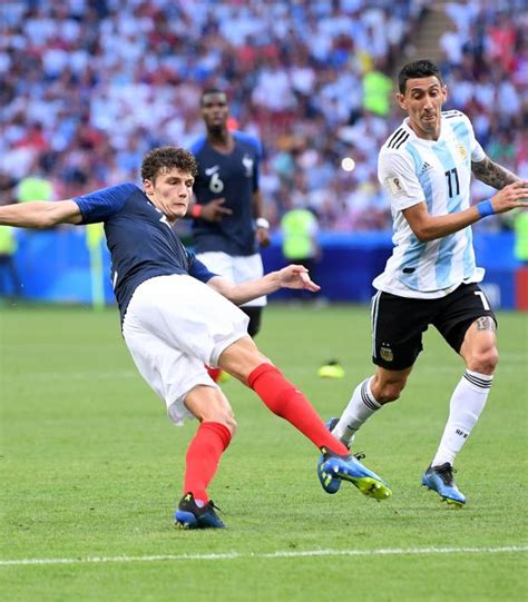 Последние твиты от benjamin pavard 5 (@benpavard28). Benjamin Pavard Hits A Volley For France That Has Shades ...
