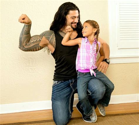 Roman Reigns And His Daughter Wrestlers Pinterest Roman Reigns