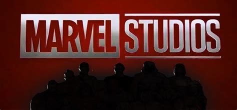 На нем изображены две версии главного трикстера киновселенной и другие. Marvel готовят новую вселенную сериалов? | GeekCity