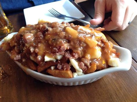 Montreal Poutine Ville Marie Restaurant Reviews Photos And Phone