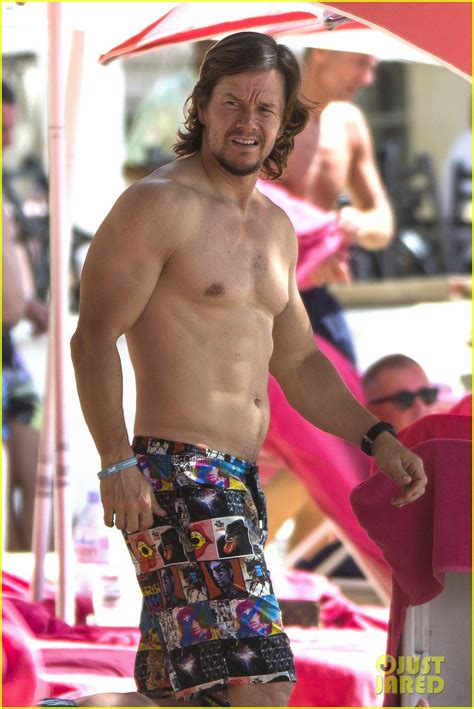 Mark Wahlberg Continues Showing Off His Hot Body In Barbados Photo Mark Wahlberg