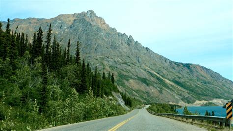 What To Know Before You Drive The Klondike Highway Getaway Couple