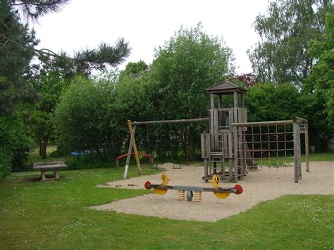 Auch das nahe gelegene hamburg erreichen sie von ihrer wohnung in ahrensburg aus schnell. Galerie: Holstendorf