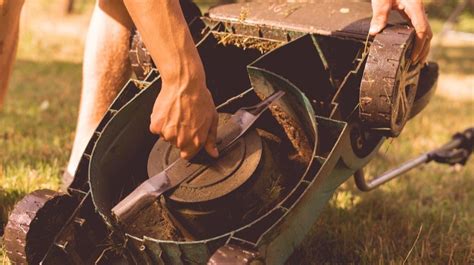 The lawn mower is a very important machine used primarily to trim down the lawn. A Beginner's Guide To Lawn Mower Repair | DIY Projects