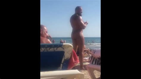 Hung Guy In Gay Nude Beach