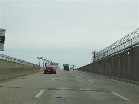 Virginia Interstate 564 Eastbound Cross Country Roads