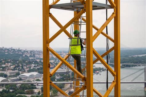 tower crane emergencies require level headed action plan crane equipment guide