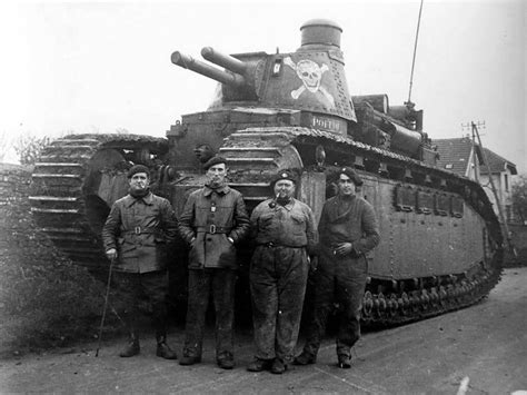 French Soldiers Standing In Front Of The Char Fcm 2c In 1921 The World