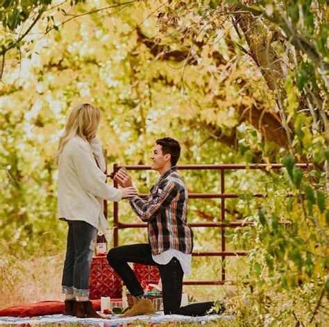 37 Romantic Ways To Propose According To Real Couples Romantic Ways To Propose Cute Proposal