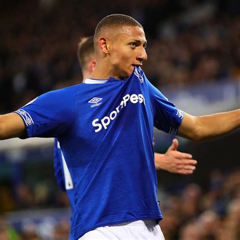 Discover more posts about richarlison. Richarlison Says 'I'm Happy' at Everton Amid Manchester United Rumours | Bleacher Report ...