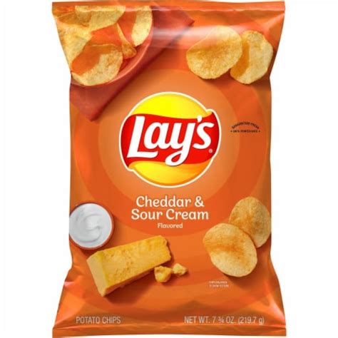 Lays® Cheddar And Sour Cream Potato Chips 775 Oz Ralphs