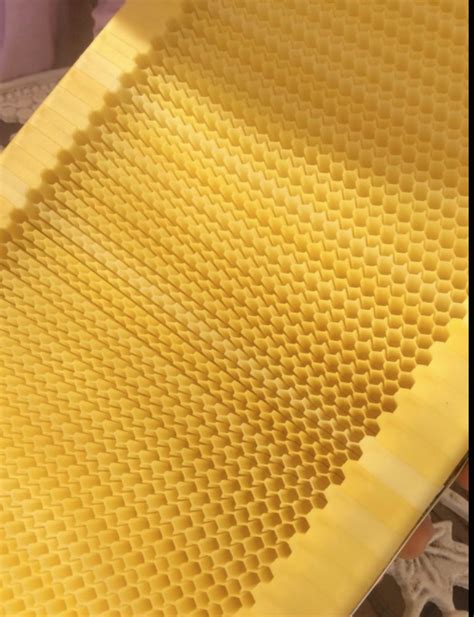 3D Printed Honeycombs Allow Beekeepers to Get Honey “On Tap” — Over $12