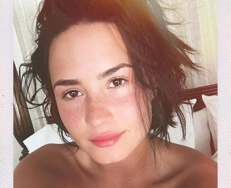 Demi Lovato Shows Off Her Flawless Complexion In A Beautiful Nomakeup