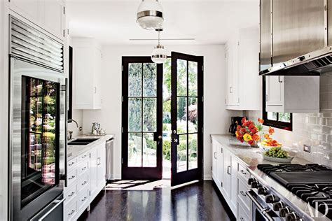 9 Beautiful Black And White Kitchens From The Ad Archives