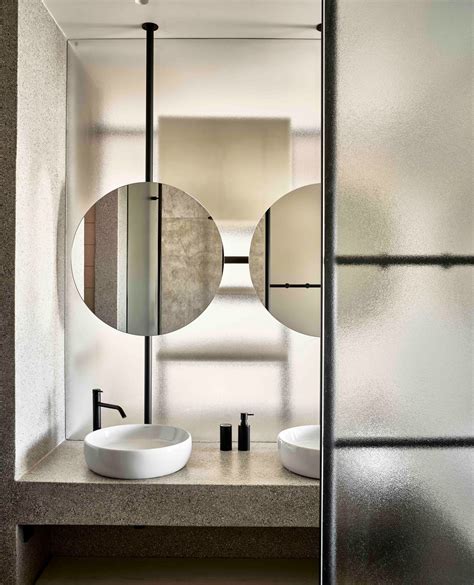 Oasis Of The Seas Interior Room Bathroom - ChloeKabu