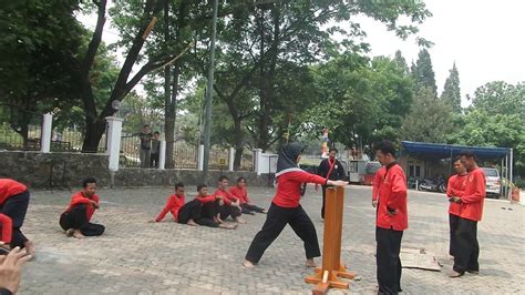 Saat ini sedang trending dimedia sosial dan dipencarian google, yang mana ujian atau tes ketololan ini sangat banyak diminati oleh kaum. Ujian Tingkat Ketololan : Ujian kenaikan tingkat Cabang Bandungan - Shinkyokushinkai ... - Ujian ...