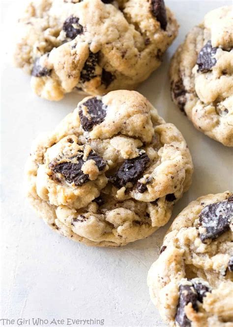 These christmas cream cheese cookies are also the perfect gift for teachers, neighbors, friends, hostess gift, anyone would love to receive these delicious little cookies! Cream Cheese Cookies 'N Cream Cookies - The Girl Who Ate Everything