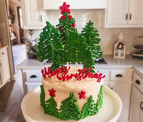 The Easy Hack To Turn A Plain Cake Into A Stunning Christmas Dessert