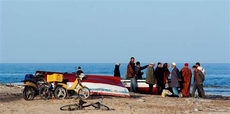 Tunisians Free But Still Without Work Look Toward Europe The New