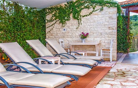 Emily Family Luxury Holiday Pool Airbnb Villa Dassia Corfu Emily Holiday Apartments