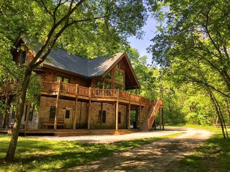 Fishing cabins in northern indiana The Grand Arbor Cabin Has Air Conditioning and Central ...