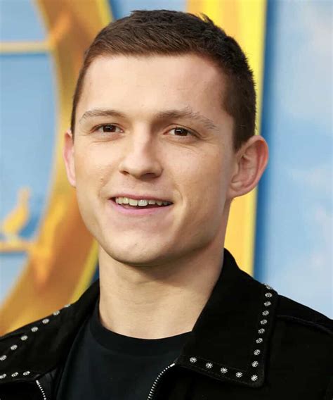 tom holland s best haircuts to date and how to get the look