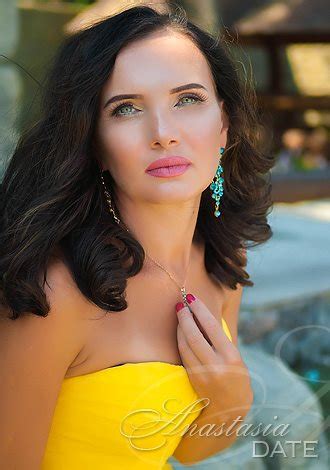 Beautiful Ukrainian Lady Inna From Cherkasy Yo Hair Color Brown