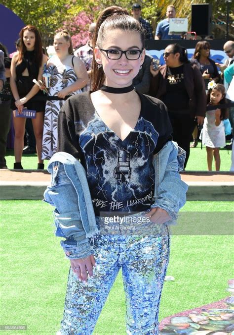 Premiere Of Sony Pictures Smurfs The Lost Village Arrivals Photos And