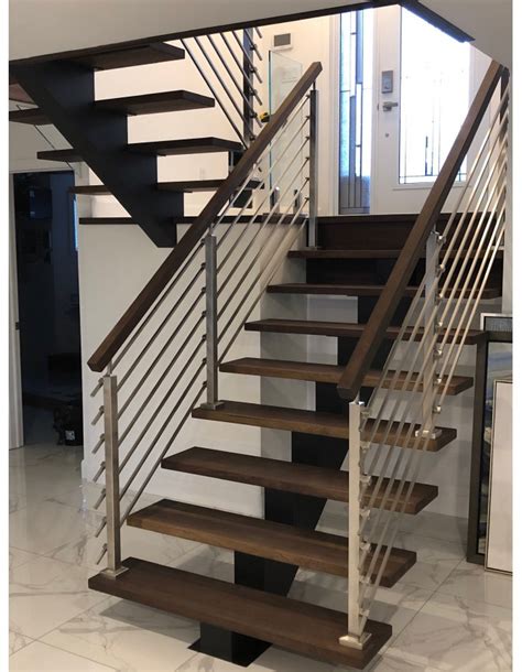 Interior Staircase With Wood Stepsstainless Steel Rod Railings And