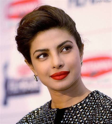 زیباترین بازیگر سینمای هند – گالری عکس و تصویر