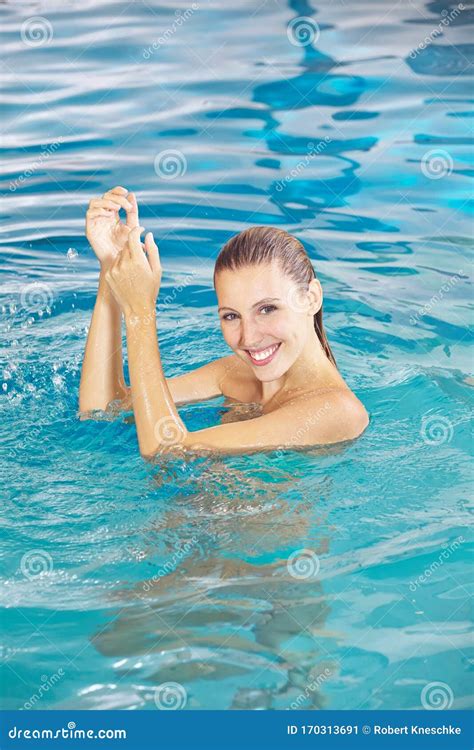 Attractive Woman Bathing In The Pool Stock Image Image Of Holiday