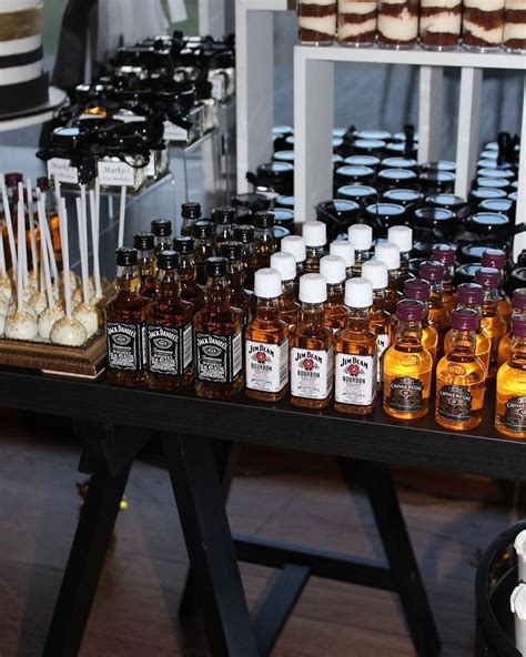 La mejor tienda online para fiestas y todo tipo de eventos. 25 años cumpleaños decoración | +de 50 ideas para hombres ...