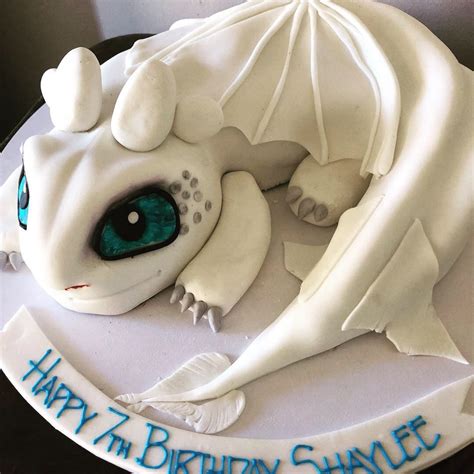 How To Train Your Dragon Light Fury Cake First Attempt Dragon