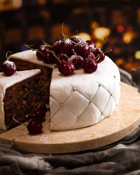 Check out our christmas cards 2020 selection for the very best in unique or custom, handmade pieces from our christmas cards shops. Christmas Cake - moist, easy fruit cake | RecipeTin Eats