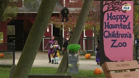 New Zoo Hosts Annual Halloween Zoo Boo Event Safely