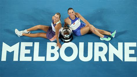 She looked out on her feet by midway through the third set, but she never stopped running. Babos/Mladenovic wint damesdubbel Australian Open | NOS