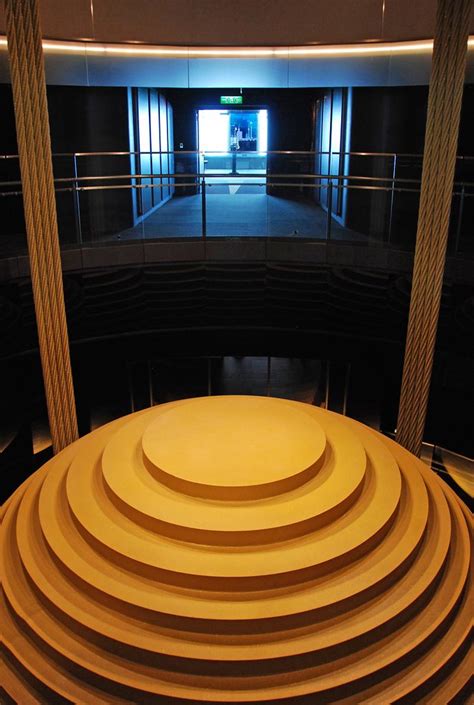 Regarder des films en streaming complet sur votre smart tv, console de jeu, pc, mac, smartphone, tablette et bien plus. the pendulum at Taipei 101 | roaming-the-planet | Flickr