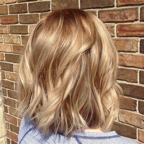 Warm Blond Balayage On Shattered Bob Hair Cut Hair Color Caramel Ombre