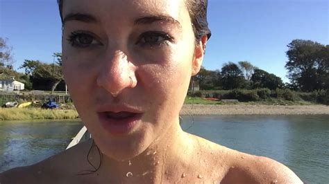 Best Celebrity Nudes On Twitter Shailene Woodley Skinny Dipping