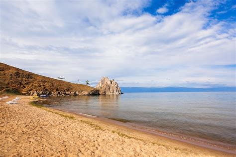 Premium Photo Shamanka Shamans Rock On Baikal Lake Near Khuzhir At