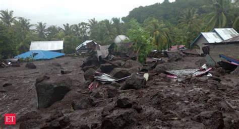 Heavy Rains Trigger Landslide Floods In Indonesia 44 Dead The