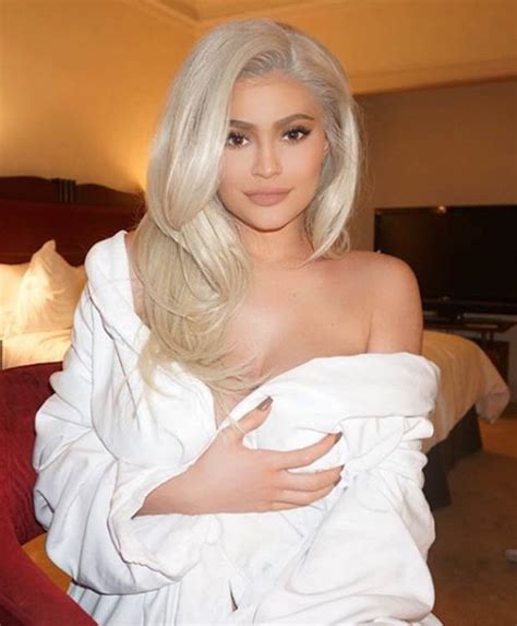 Kylie Jenner Instagram Kim Kardashian Sis Wows In Sexy Asset Flash Daily Star